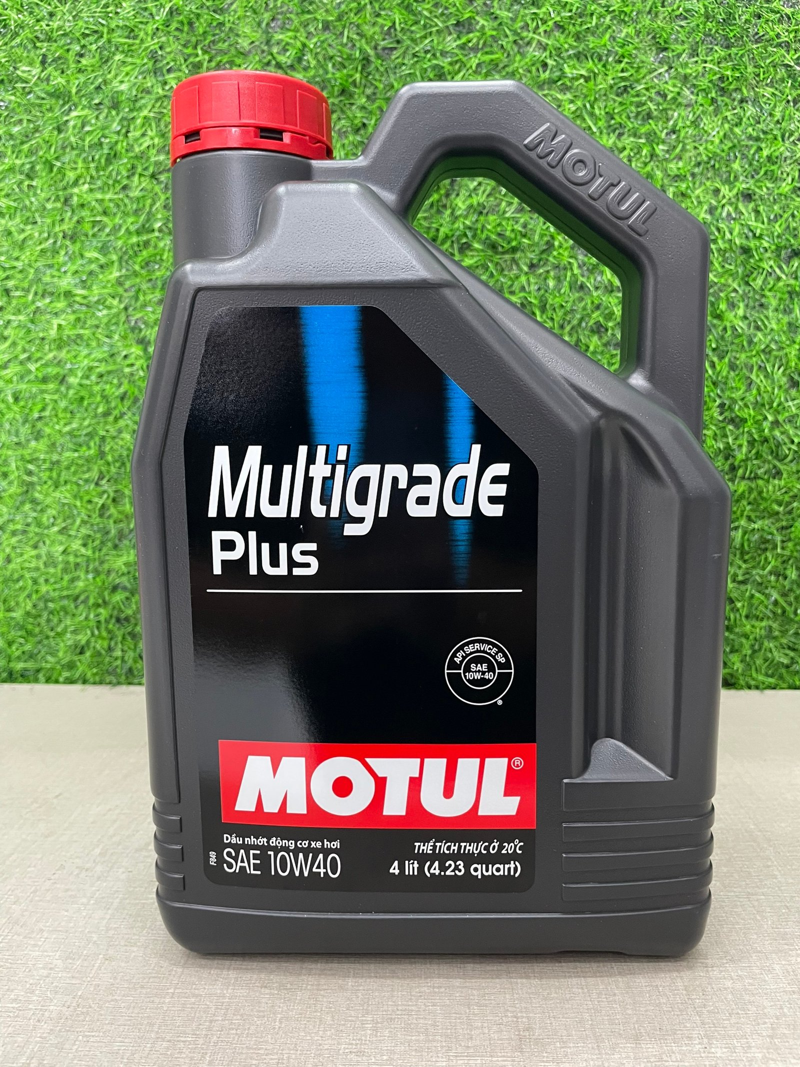 Dầu nhớt ô tô Motul Multigrade Plus 10W-40 API SP